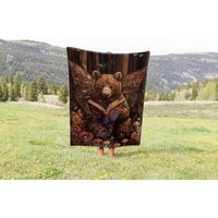 Gewebte Fleecedecke Mit Waldbären-Fee Woodland Cottagecore Decor von TheCoolRuler