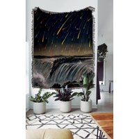 Meteorschauer Gewebte Decke Vintage Astrologie Wandteppich von TheCoolRuler