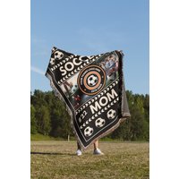 Personalisierter Sportwurf Benutzerdefinierte Fußball-Decke, Fußballspiel-Tages-Wrap, Geschenk Für Ältere Jungen - Und Mädchen-Fußballteams von TheCoolRuler