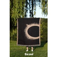 Totale Sonnenfinsternis Decke Vintage Astronomie Webteppich Totale Sonnenfinsternis Decke Vintage Astronomie Webteppich von TheCoolRuler