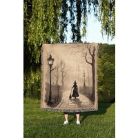 Witchy Walk Gewebte Decke Dunkles Cottagecore Halloween-Dekor Witchy Walk Gewebte Decke Dunkles Cottagecore Halloween-Dekor von TheCoolRuler