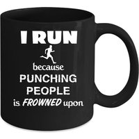 Laufen, Ich Laufe, Weil Stanzen Menschen, Geschenk, Weihnachten, Geburtstagsgeschenk Für Die Ausführung Von Enthusiasten Schwarz Becher Verpönt Ist Laufen, Ich Laufe, Weil Stanzen Menschen, Geschenk, Weihnachten, Geburtstagsgeschenk Für Die Ausführung Von Enthusiasten Schwarz Becher Verpönt Ist von TheCoolSloth