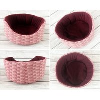 Meerschweinchen Bett Pipipad Kuschelbett Fleece Kuschelnest Körbchen Fleecehaltung Regenbögen Weinrot von TheCosyHut