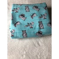 Camping Angeln Wandern Flanell/Fleece Kinderbettdecke | Servierdecke Grau&teal Baby Bär Fuchs Decke| Waldfreunde von TheCozyCabinGoods