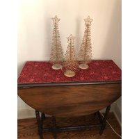 Rot Sparkling Holly Weihnachten Reversible Schneeflocke Tischläufer|Gold Winter Table Topper|Glitter Blätter Urlaub Tischläufer von TheCozyCabinGoods