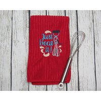 Witziges Besticktes Geschirrtuch "Just Beat It" Neuheit Dekor von TheCraftLadyCo