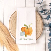 Personalisiertes Aquarell Kürbis Geschirrtuch | Herbst Küche, Handtuch Mit Monogramm, Personalisiertes Geschenk, Küchendekor, Geschenke von TheCraftedBeeCo