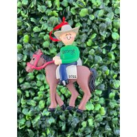 Reiten - Ornament Männlich | Hand Personalisiert Keramik Weihnachtsverzierung Handgeschrieben Baum Cowboy Kleiner Junge von TheCrazyOrnamentLady