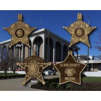 Hölzerne Clark Co in Sheriff Badge Oder Schulter Patch Ornament von TheCreativeEngraver