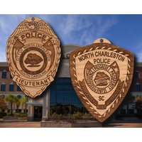 Hölzernes North Charleston Sc Polizei Abzeichen Oder Schulter Patch Ornament von TheCreativeEngraver