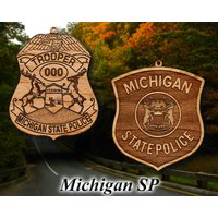 Personalisierte Hölzerne Missouri Sp Abzeichen Oder Schulter Patch Hängende Verzierung von TheCreativeEngraver