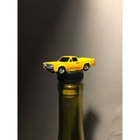 Chevy Truck Flaschenverschluss Als Stopper Für Eine Bar Oder Weinflasche von TheDecorativeCompany