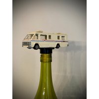 Einzigartiger Vintage Rv Als Flaschenverschluss Verarbeitet. Groß Für Irgendeine Spirituosen - Oder Weinflasche Einzelstück Einzigartiger Vintage Rv Als Flaschenverschluss Verarbeitet. Groß Für Irgendeine Spirituosen - Oder Weinflasche Einzelstück von TheDecorativeCompany