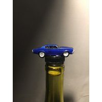 Plymouth Duster Flaschenverschluss Zum Dekorieren Ihrer Schnapsflasche Oder Als Weinverschluss Plymouth Duster Flaschenverschluss Zum Dekorieren Ihrer Schnapsflasche Oder Als Weinverschluss von TheDecorativeCompany