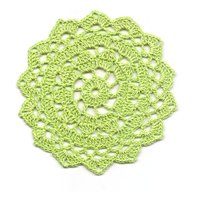 Mini-Häkeldeckchen Spitzendeckchen Tischdekoration Gehäkeltes Deckchen Herzstück Handgemachtes Hochzeitsdeckchen Serviette Boho Dekor Runde Grüne von TheDoiliesEmporium
