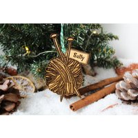 Christbaumschmuck Christbaumkugel Lasergravur Gravur Christbaumschmuck Irisch von TheDribblyYak