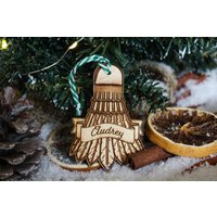 Personalisierte Badminton Weihnachten Shuttlecock Ornament Holz Custom Bauble Laser Graviert Rustikal Name Personalisiere Baum Dekoration Irisch von TheDribblyYak