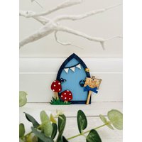 Blaue Wimpelkette Mit Fliegenpilz von TheFairyCourtyard