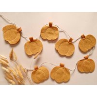Filz Natur Boho Kürbis Bunting | Senf Handgemachte Herbst Thanksgiving Halloween Wandbehang Girlande Dekoration Filz Natur Boho Kürbis Bunting | Senf Handgemachte Herbst Thanksgiving Halloween Wandbehang Girlande Dekoration von TheFeltCove