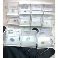 15 Boxed Exemplare Von Tansanit, Heliodor Und Aquamarin von TheGemstoneMatrix