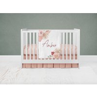 Baby Mädchen Boho Bettwäsche, Florale Bettdecke, Personalisierte Decke, Kinderzimmer Babydecke Minky Decke von TheGoodLifebyJK