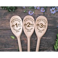 Bake Off Löffel Set Mit 3 Holzlöffeln 1. 2. 3. Plätze Backpreis Personalisiertes Kochen Auszeichnungen Bester Dessert Mitbringsel-Contest von TheGreatGifts