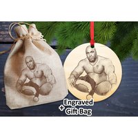 Barry Wood Meme Weihnachtsbaum Ornament Mann Sitzend Auf Dem Bett Ornamente 2022 Have A Merry Christmas Geschenk Funny Santa von TheGreatGifts