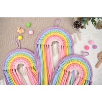 Gehäkelter Regenbogen Wandbehang Pastellfarbenes Kinderzimmer Dekor von TheGreenLakeCS