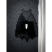 Hängende Fledermaus Geformte Kippschalter-Abdeckung von TheGreyHouseshop