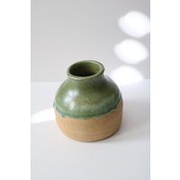 Handgemachte Keramik Knospe Vase-Efeu 1 von TheHanMadeCollection