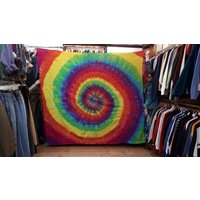 Tie Dye Regenbogen Spirale Wandbehang Doppelgröße 240cmx210cm Wandteppich Tie Dye Regenbogen Spirale Wandbehang Doppelgröße 240cmx210cm Wandteppich von TheHippyHole