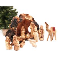 Krippenset Geschnitzt in Einem Olivenbaumzweig - Heilige Land Krippe Set Holzkrippe Für Weihnachtsdekoration von TheHolyLandShops
