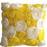 Art Silk Gelbe Kissenbezug 16 "x 16", Designer Toss Dekokissen Natur Blumenmuster Modern Style - Sunny Blüten von TheHomeCentric