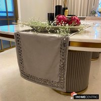 Erhältlich in 11 Größen, 4, 6, 8 Oder 10 Sitzer Dekorativer Tischläufer Silber, Wildlederimitat Mit Kristallstickerei, Borte Modern - Kristalle Erhältlich in 11 Größen, 4, 6, 8 Oder 10 Sitzer Dekorativer Tischläufer Silber, Wildlederimitat Mit Kristallstickerei, Borte Modern - Kristalle von TheHomeCentric