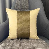 Gold Kunstseide Perlen Gestreift Dekorative Kissen Sham Cover, 24x24/26x26 Moderne Couch Sofa Bett Designer Euro Cover - Center Gold Kunstseide Perlen Gestreift Dekorative Kissen Sham Cover, 24x24/26x26 Moderne Couch Sofa Bett Designer Euro Cover - Center von TheHomeCentric