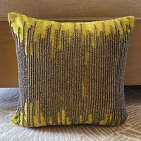 Samt Chartreuse Grün Dekokissenbezug 16 "x 16", Dekorativer Couch Abstraktes Muster Moderner Stil - Spill Samt Chartreuse Grün Dekokissenbezug 16 "x 16", Dekorativer Couch Abstraktes Muster Moderner Stil - Spill von TheHomeCentric