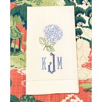 Monogrammiertes Hortensie Handtuch | Gastgeschenk Hochzeitsgeschenk von TheHuntedHomeCo