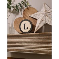 15cm Rund Buchstabe L Schild, Monogramm, Initiale, Wandkunst, Home Decor, Rustikale Buchstaben, Alle Buchstaben Verfügbar, Leichte Not von TheLetterHouseUK