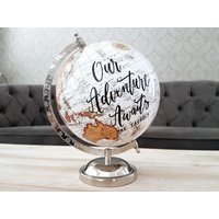 8" Globus Kalligrafie Personalisierte Hochzeitsgästebuch Alternative von TheLetteringStudio