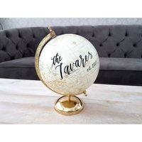 8" Personalisierter Kalligraphie Globus Goldhochzeits-Globus Gästebuch Alternative von TheLetteringStudio