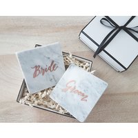 Marmor-Untersetzer Für Braut Und Bräutigam - Handlettering, Kalligraphie-Untersetzer, 2Er-Set von TheLetteringStudio