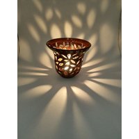 Kleiner Rotbrauner Porzellan Kerzenhalter Teelichthalter | Ultradünne Geschnitzte Votivkerze Windlicht von TheLevantinePotter