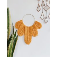 Gefiederter Makramee Wandbehang/Lerche Gefiederter Makramee Wandbehang/Lerche von TheLittleAvocado