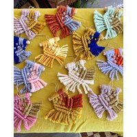 Makramee Weihnachtsschmuck/Wandbehang, Ornament, Gastgeschenk Makramee Weihnachtsschmuck/Wandbehang, Ornament, Gastgeschenk von TheLittleAvocado