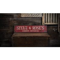 Benutzerdefinierte Cowboy Antique Store Schild - Rustikale Handgemachte Dekorationen Aus Holz von TheLiztonSignShop