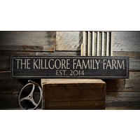 Benutzerdefinierte Familie Farm Est Datum Zeichen - Rustikale Handgemachte Vintage Holz von TheLiztonSignShop