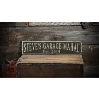 Benutzerdefinierte Garage Mahal Est Datum Schild - Rustikales Handgefertigtes Holz von TheLiztonSignShop