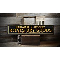 Custom Hardware, Lebensmittelgeschäft, Textilwaren Schild - Rustikales Handgefertigtes Holz von TheLiztonSignShop