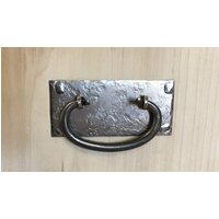 Kleine Brustgriffe Mit Rechteckigen Rückenplatten von TheLockandBoxShoppe