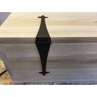 Kolonialstil Extra Großes Vollgurtband Gefaltet Außenaufhängung Scharniere Für Truhen Und von TheLockandBoxShoppe